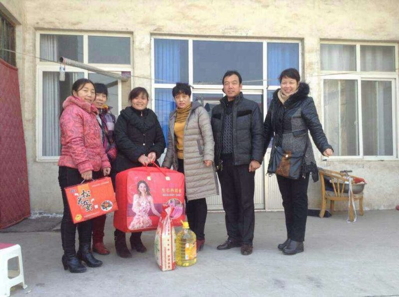 我公司領(lǐng)導(dǎo)慰問公司特困員